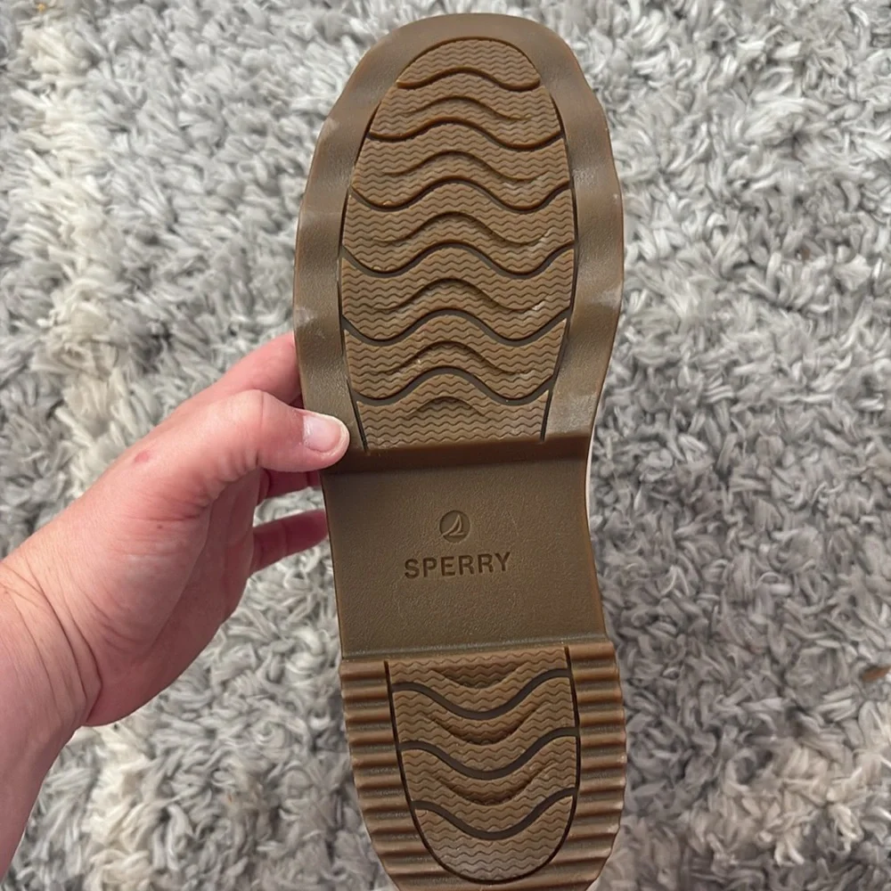 Sperry White and Brown Winter Boots with Insulation - Picture 3 of 4